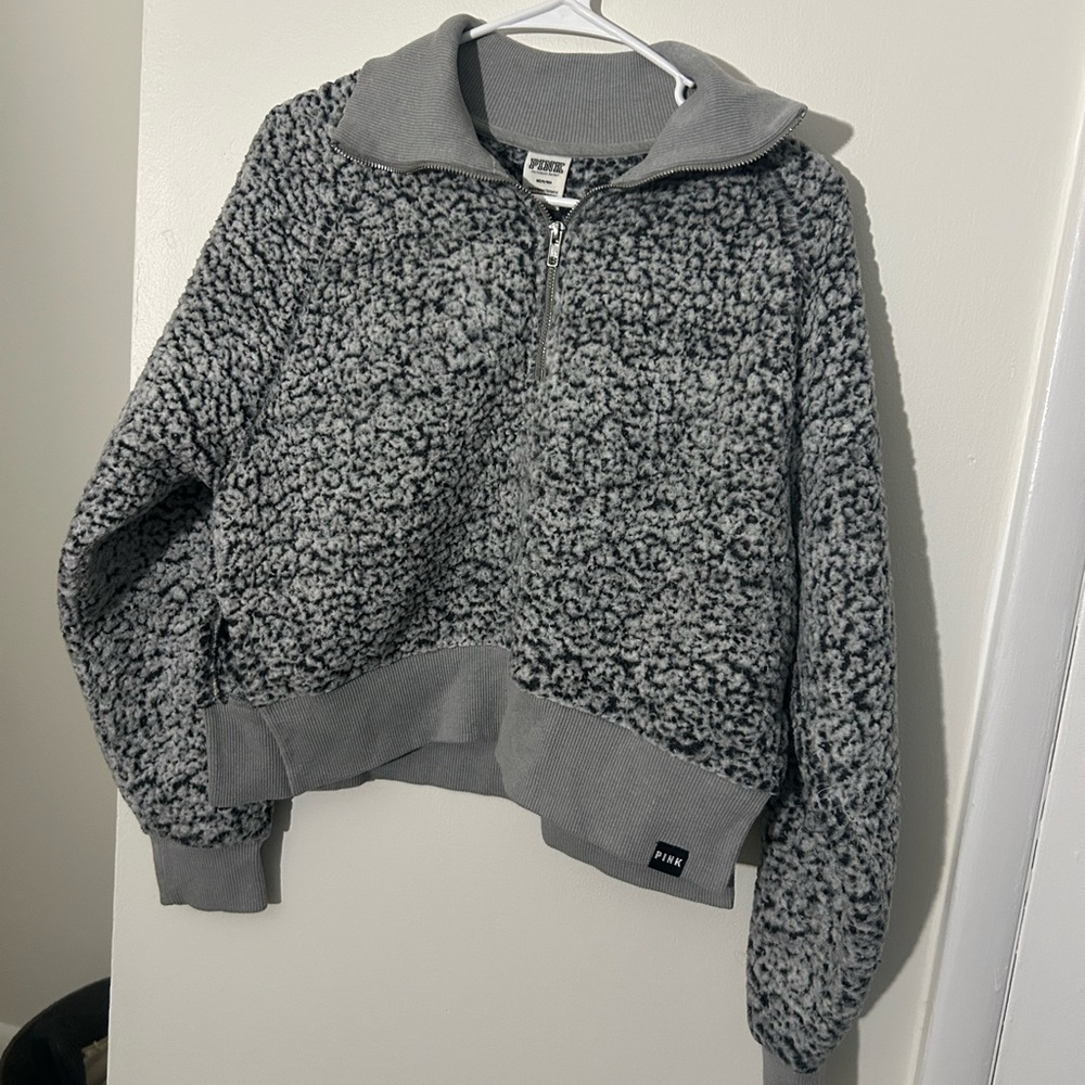 PINK Victoria's Secret Textured Gray Turtleneck 1/4 Zip Size Medium